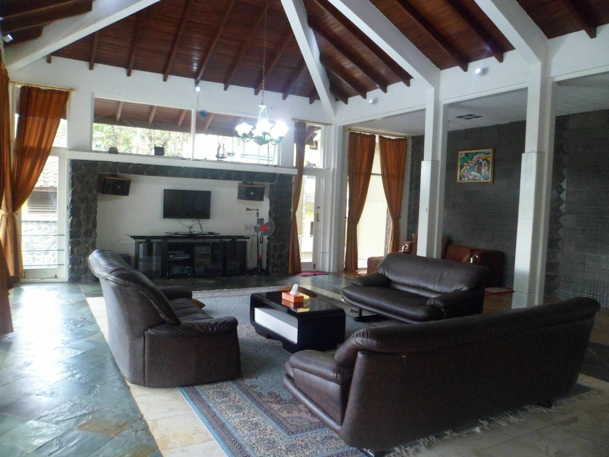 Villa Bukit Danau 치파나스 외부 사진