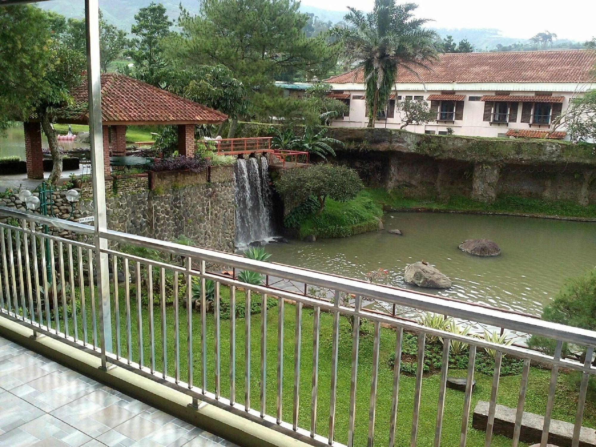 Villa Bukit Danau 치파나스 외부 사진